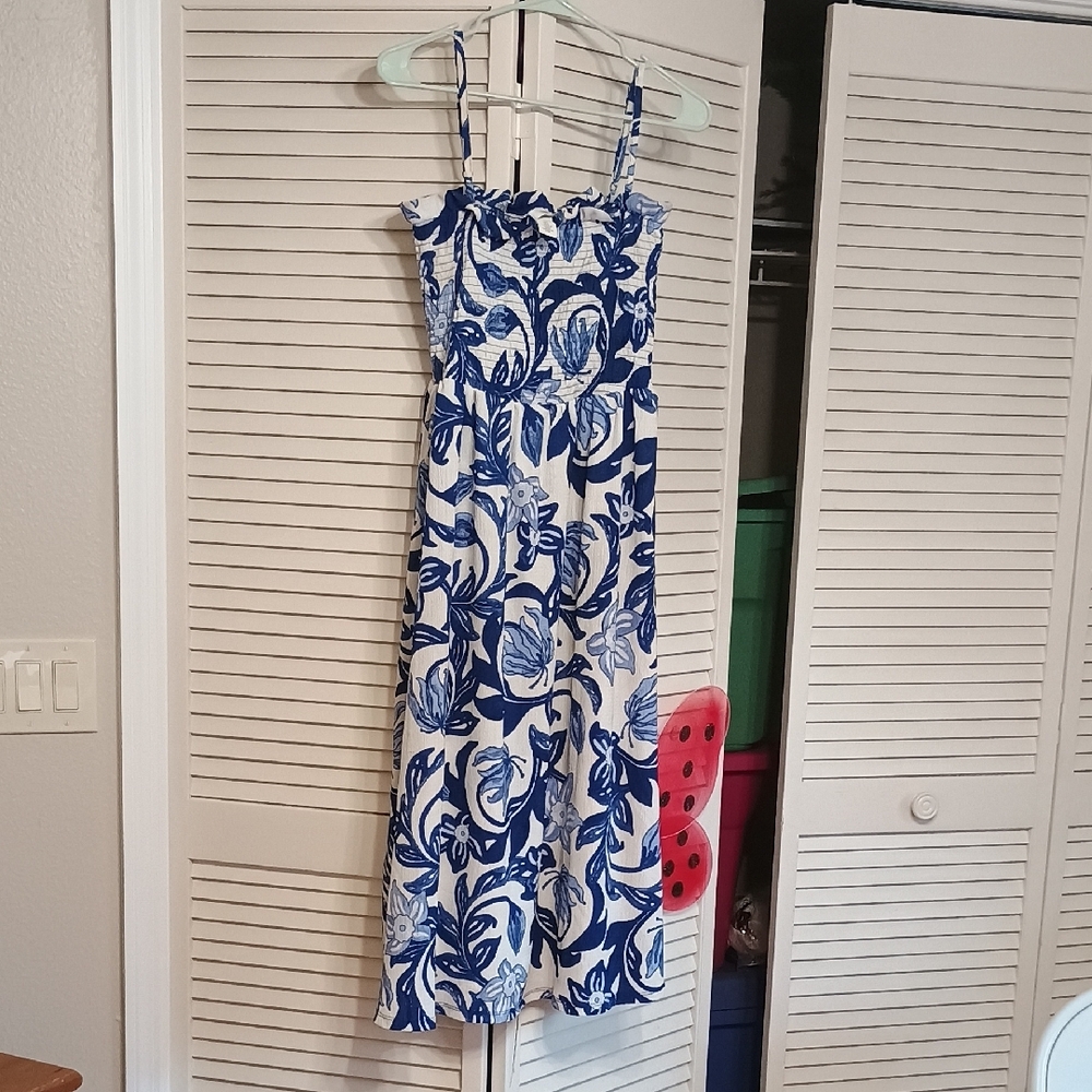 H&M Blue and White Floral Midi Dress